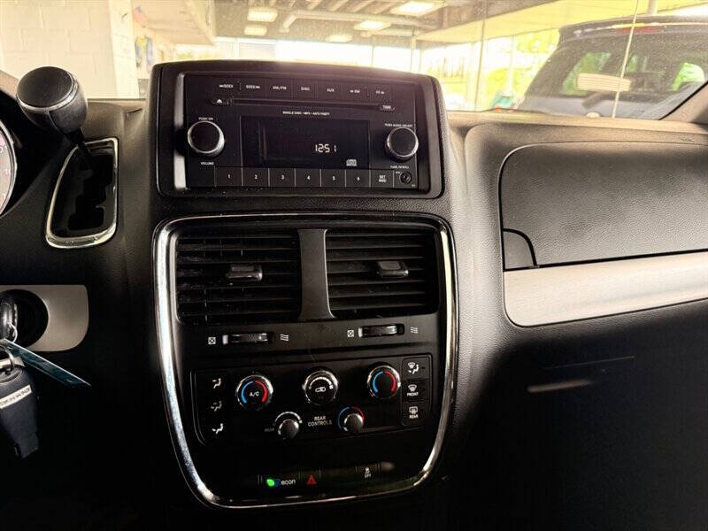 2015 Dodge Grand Caravan SE