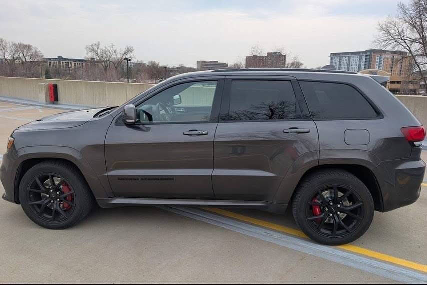 2019 Jeep Grand Cherokee 2