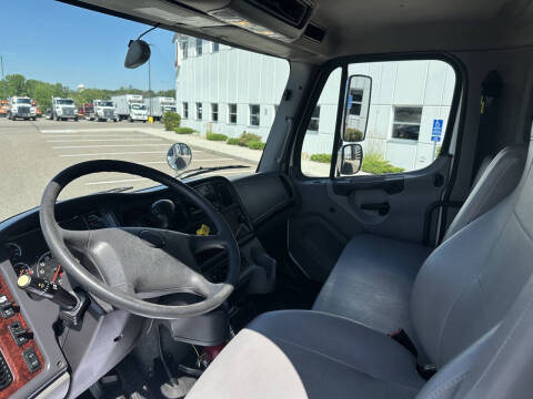 2020 Freightliner M2 106