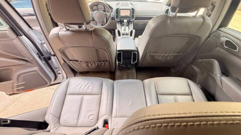 2011 Porsche Cayenne S Hybrid