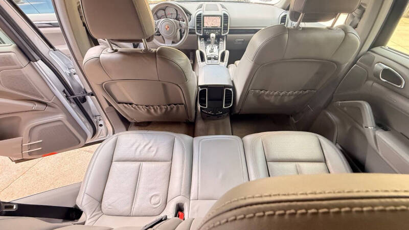 2011 Porsche Cayenne S Hybrid