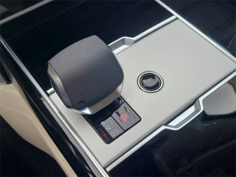 2024 Land Rover Range Rover P400 SE