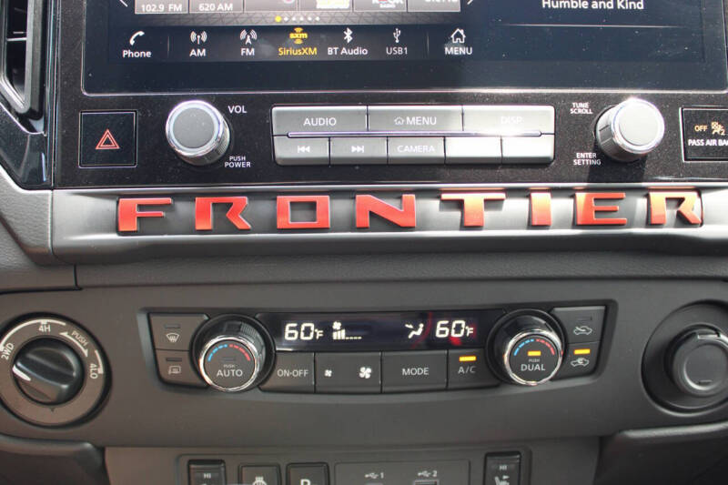 2025 Nissan Frontier