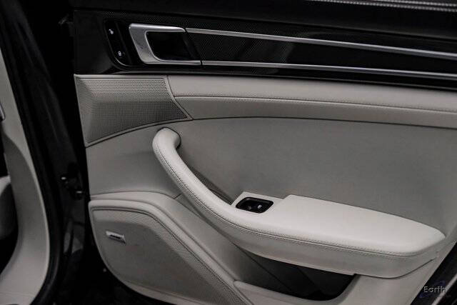 2018 Porsche Panamera Turbo Sport Turismo