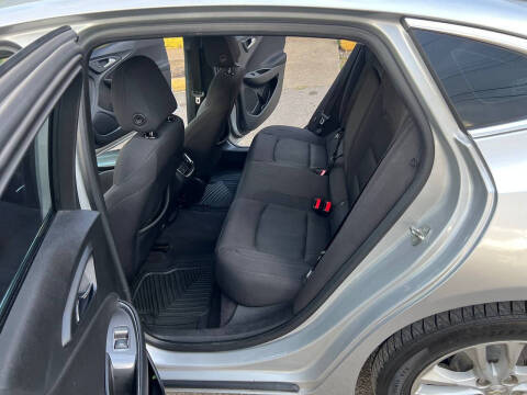 2017 Chevrolet Malibu LT