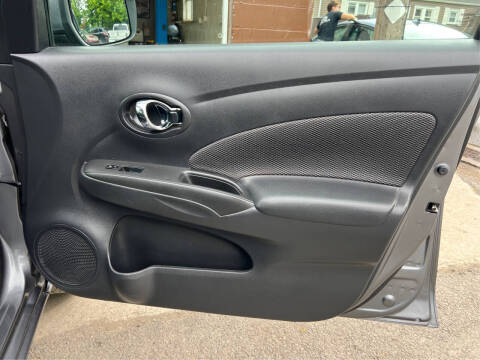 2019 Nissan Versa