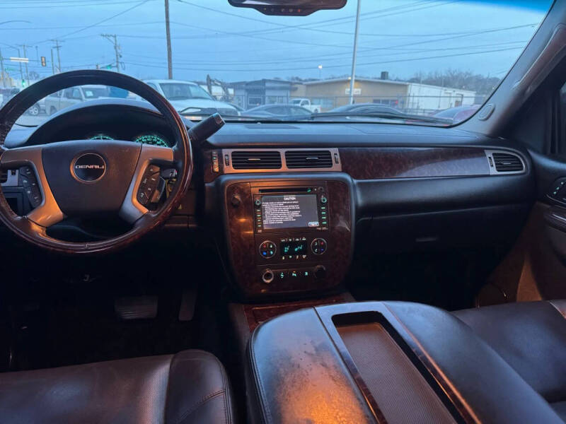 2011 GMC Yukon Denali