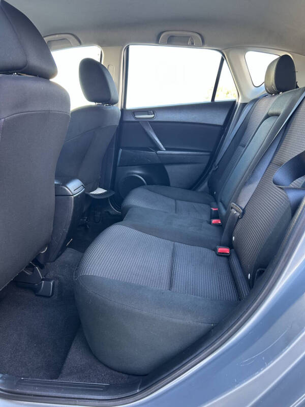 2012 Mazda MAZDA3 i Touring