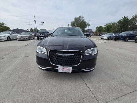 2016 Chrysler 300