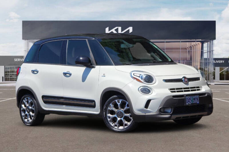 Used 2015 FIAT 500L Trekking with VIN ZFBCFADHXFZ030986 for sale in Eugene, OR