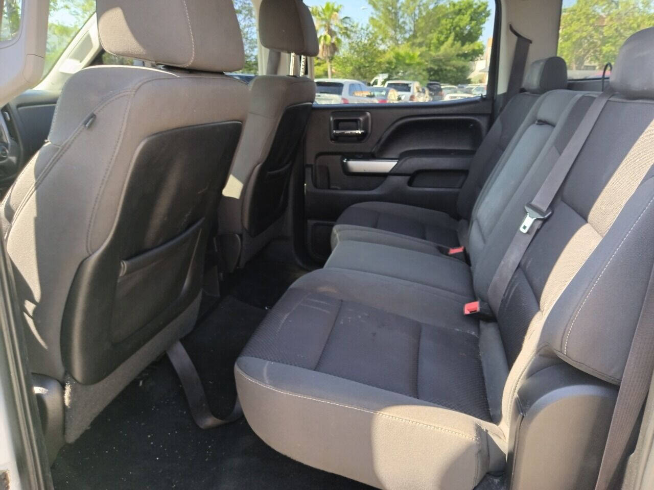 2015 Chevrolet Silverado Pickup - $15,950