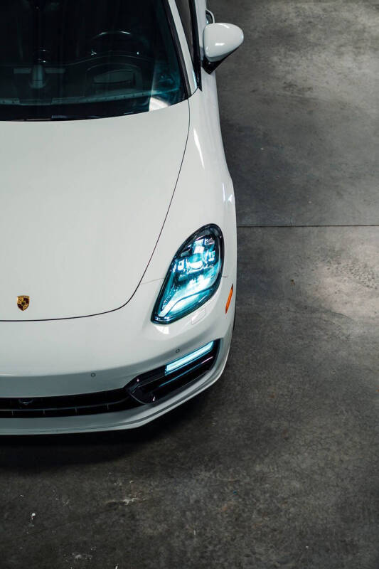 2020 Porsche Panamera GTS