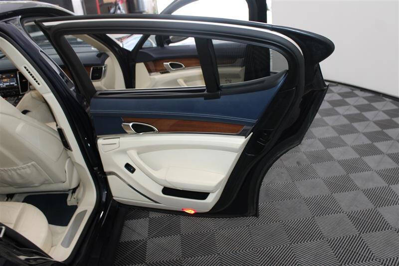 2011 Porsche Panamera