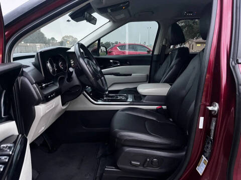 2022 Kia Carnival EX