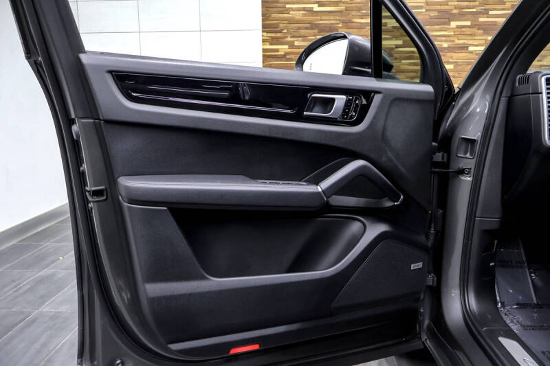 2019 Porsche Cayenne S