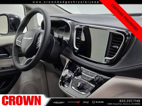 2024 Chrysler Pacifica Plug-In Hybrid Select