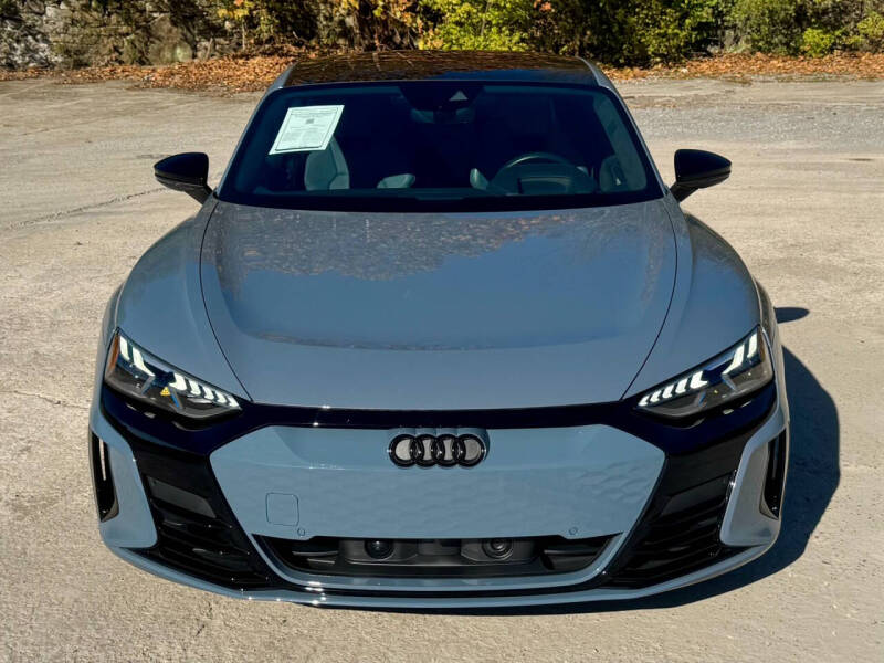 2024 Audi e-tron GT quattro Prestige