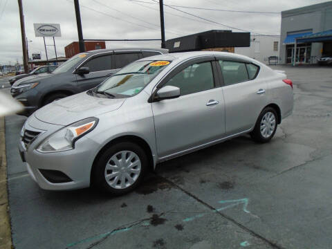 2016 Nissan Versa for sale at PIEDMONT CUSTOM CONVERSIONS USED CARS in Danville VA