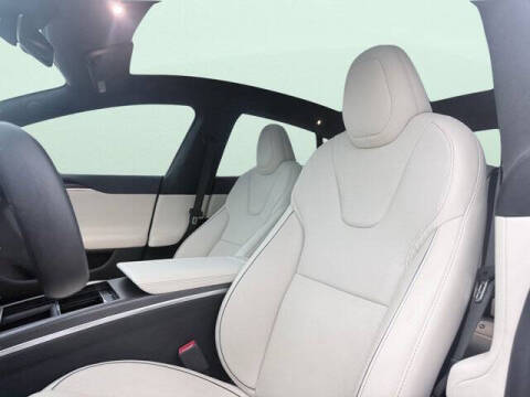 2023 Tesla Model S Plaid