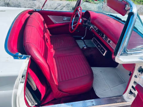 1957 Ford Thunderbird