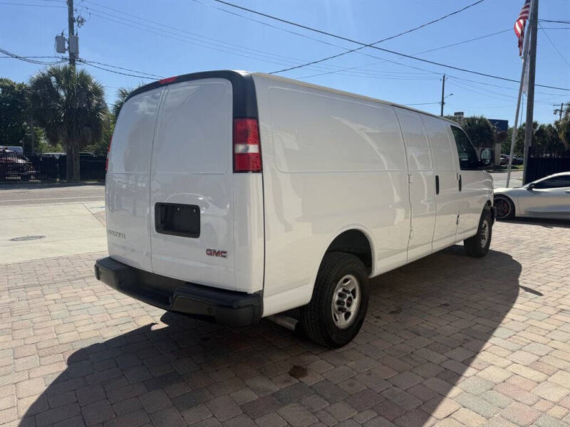 2023 GMC Savana 2500