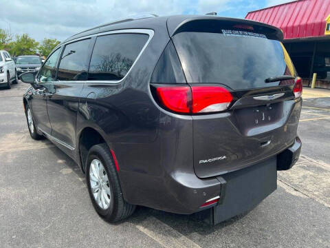 2019 Chrysler Pacifica Touring L