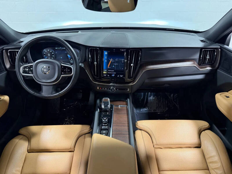 2021 Volvo XC60 Recharge T8 Inscription