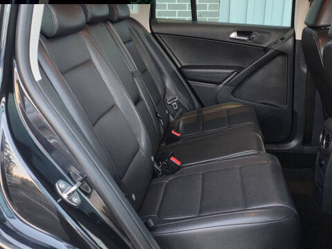 2011 Volkswagen Tiguan SE 4Motion