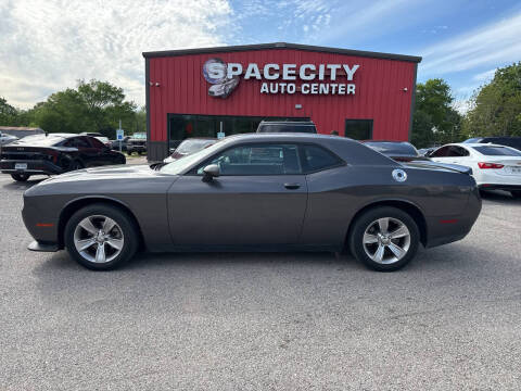 2022 Dodge Challenger SXT