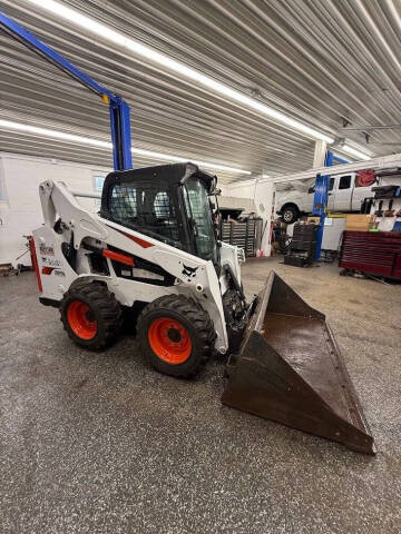 2017 Bobcat S570 Skid Loader