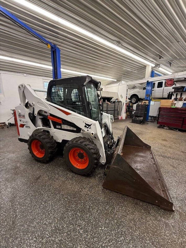2017 Bobcat S570 Skid Loader