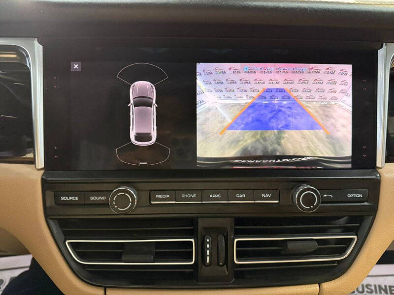 2020 Porsche Macan