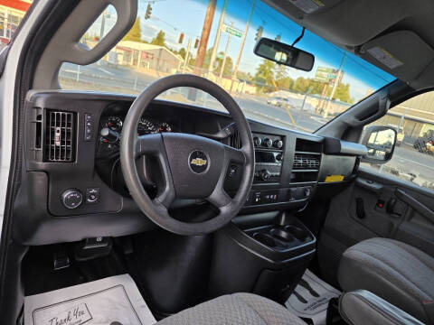2018 Chevrolet Express 2500