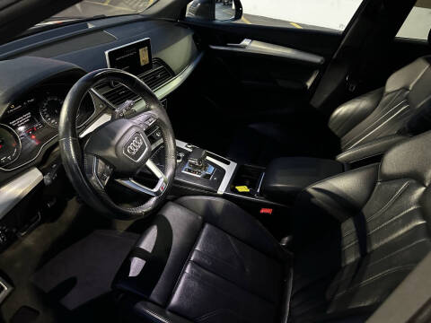 2018 Audi Q5 2.0T quattro Premium Plus