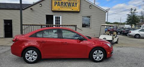 2015 Chevrolet Cruze for sale at Parkway Motors in Springfield IL
