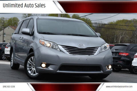 2017 Toyota Sienna for sale at Unlimited Auto Sales in Kansas City MO