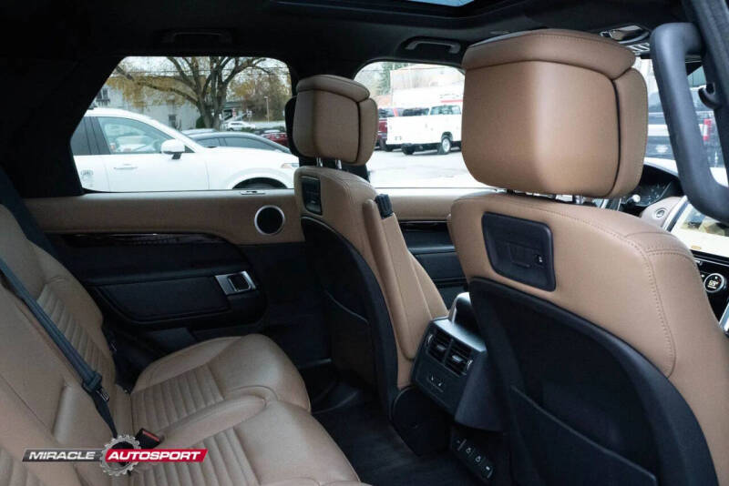 2022 Land Rover Discovery P300 S