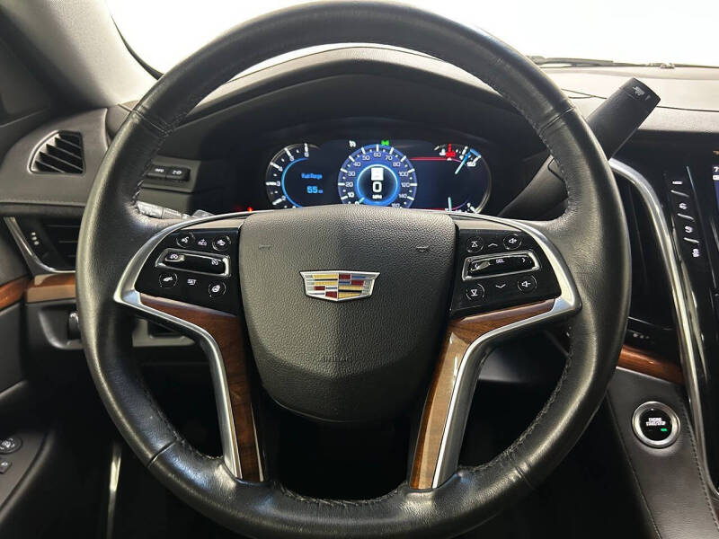 2017 Cadillac Escalade Luxury