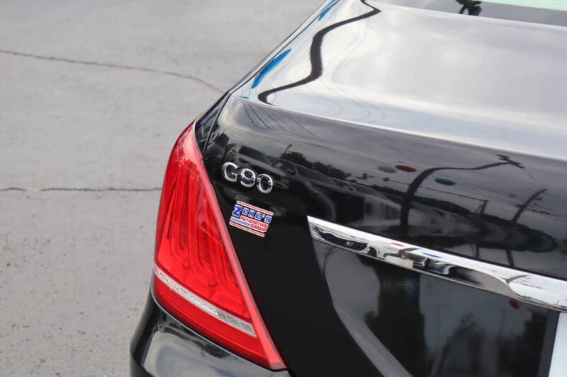 2019 Genesis G90
