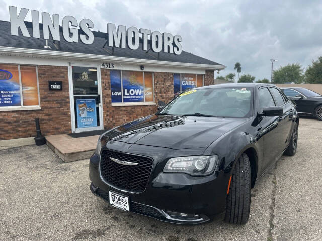 2019 Chrysler 300 for sale at Kings Motors in Dayton, OH