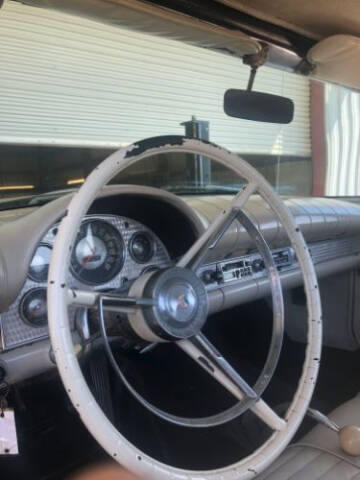 1957 Ford Thunderbird