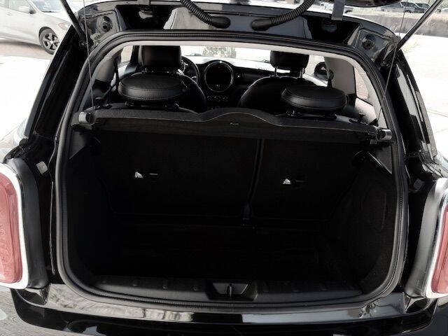 2017 MINI Hardtop 2 Door Cooper