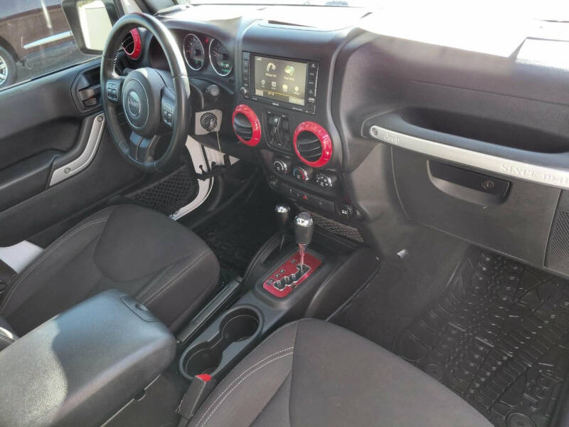 2017 Jeep Wrangler Unlimited Rubicon - Photo 35
