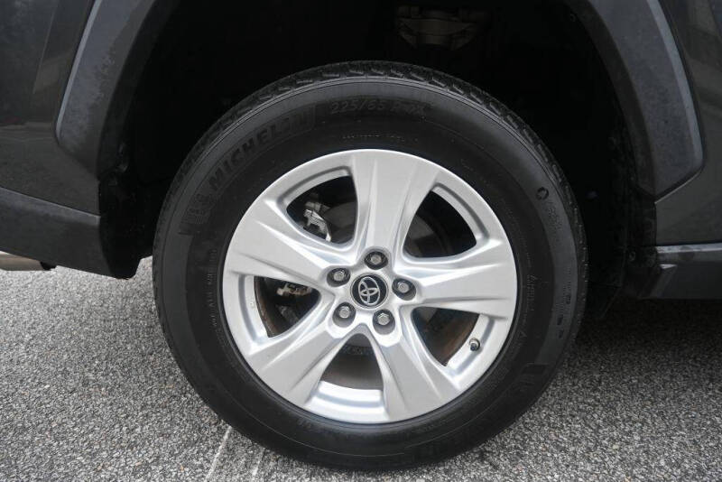 2020 Toyota RAV4 Hybrid LE