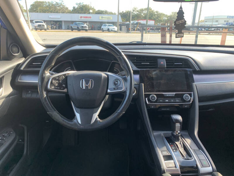 2018 Honda Civic EX-T photo 22