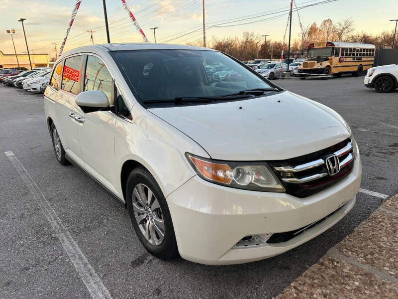 2015 Honda Odyssey EX-L's photo
