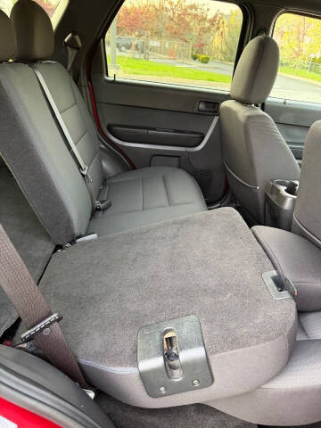 2011 Ford Escape XLT