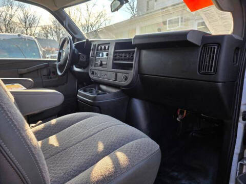 2018 Chevrolet Express 2500