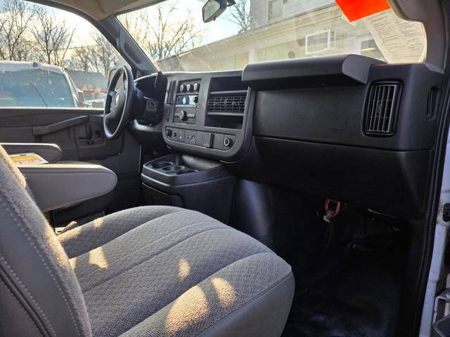 2018 Chevrolet Express 2500