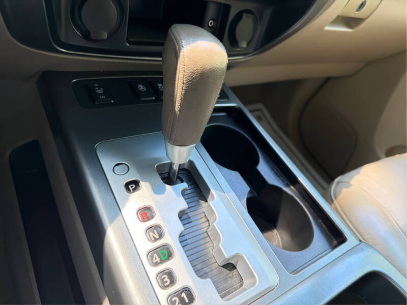2012 Nissan Armada Platinum